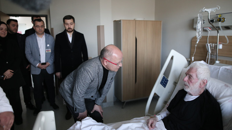 Bursa Şehir Hastanesi pandemiden sonra şimdi de depremzedelere kucak açtı