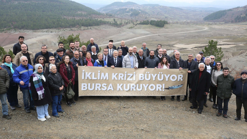 Kuruyan Nilüfer Barajı’nda su krizine karşı çağrıda bulundular