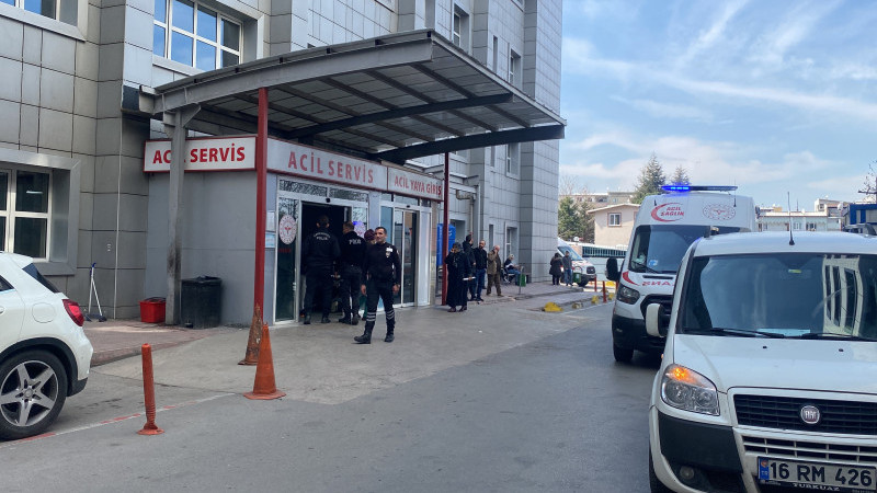 Bursa'da bir kişi doktor ilaç yazmayınca kendini yaktı