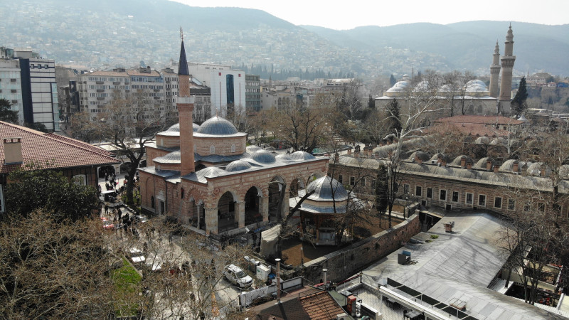 Gazi Orhan Bey Camii, 3 yıl aradan sonra teravih namazı ile ibadete açılıyor
