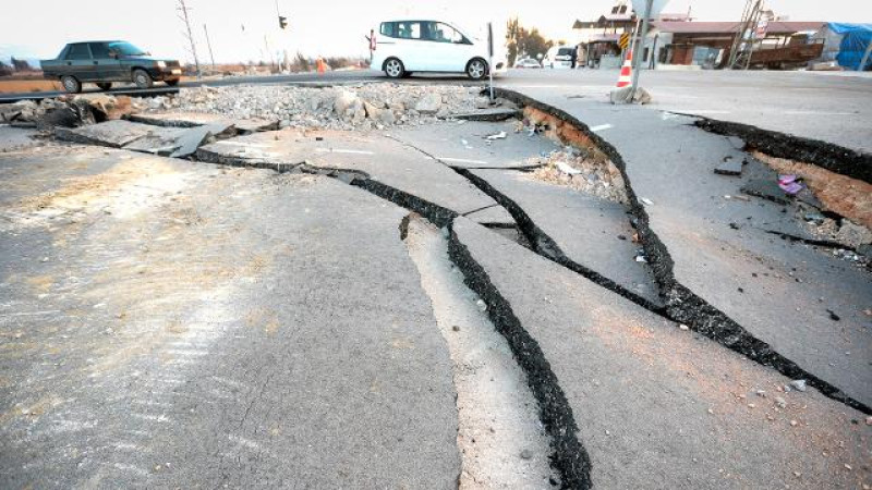 Türkiye ve yakın çevresi bir ayda 13 bin kez sarsıldı