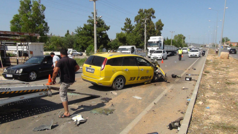 Mersin’de trafik kazası: 5 yaralı