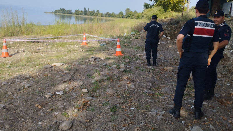 Herkes şoke oldu! Patlamamış el bombası çıktı