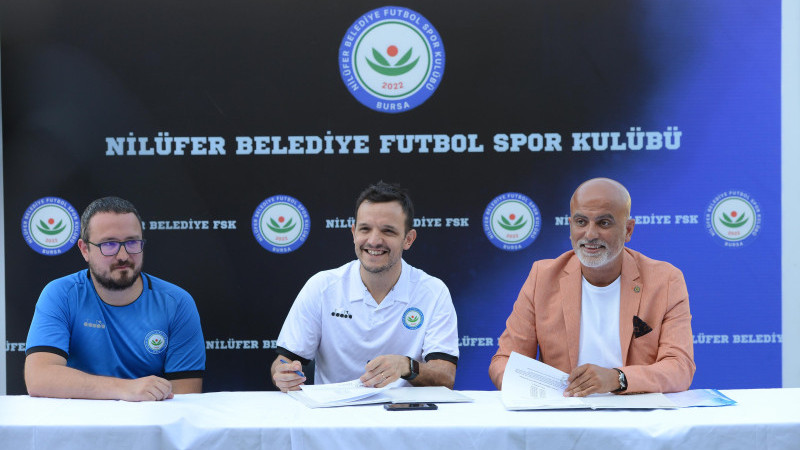 Nilüfer Belediye Futbol SK Batalla ile 3 yıllık sözleşme imzaladı