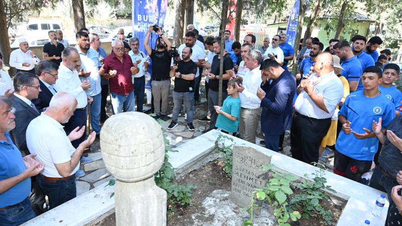 Softaoğlu Mehmed Pehlivan dualarla anıldı