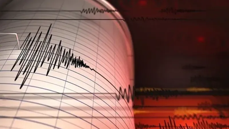 Bir dakika arayla iki deprem! Vatandaşları korku sardı