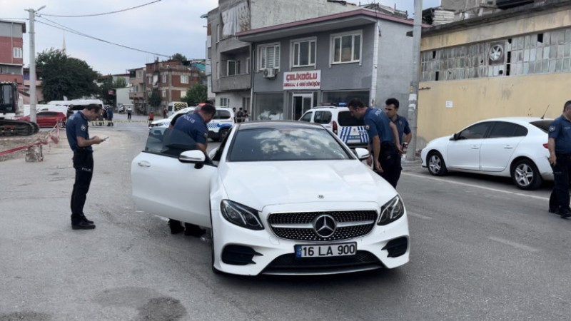 Bursa'da iki arkadaşa eş zamanlı silahlı saldırı