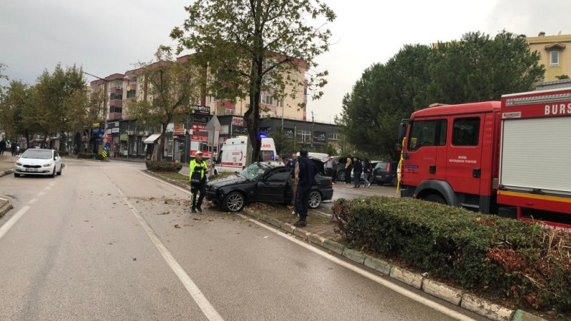 Bursa’da feci kaza! Kontrolden çıkıp...