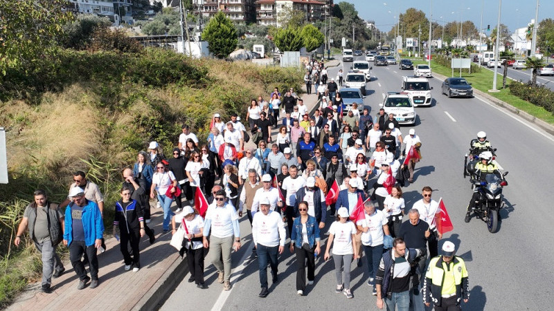 Başkan Türkyılmaz, 100. yılda Cumhuriyet için yürüyor