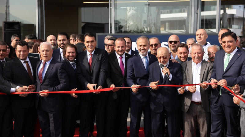 DownTown Bursa Yaşam ve Eğlence Merkezi kapılarını açtı