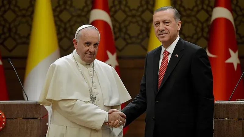 Cumhurbaşkanı Erdoğan'dan Papa'ya: 'Hiçbir kitapta yeri yok'