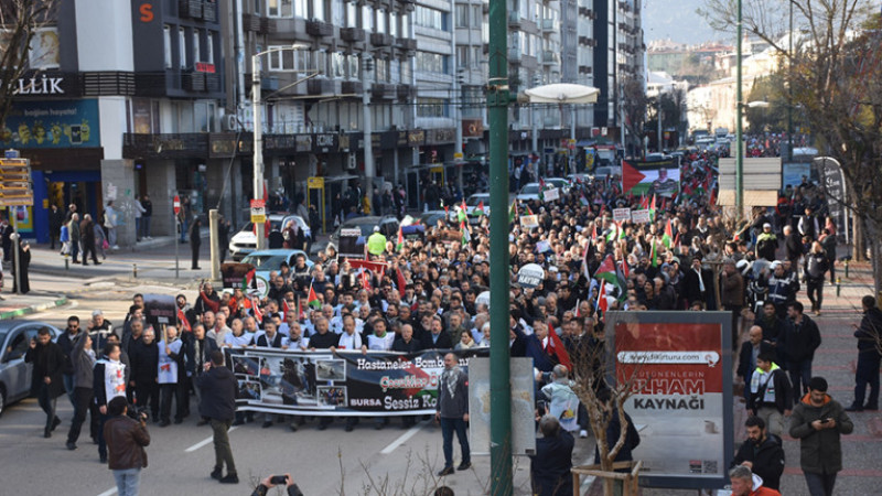 Bursa Gazze katliamına karşı tek yürek oldu