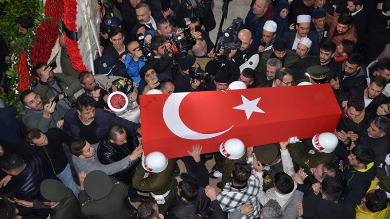 Manisa şehidini gözyaşlarıyla uğurladı     