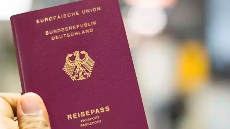 Almanya'da yeni vatandaşlık yasası meclisten geçti