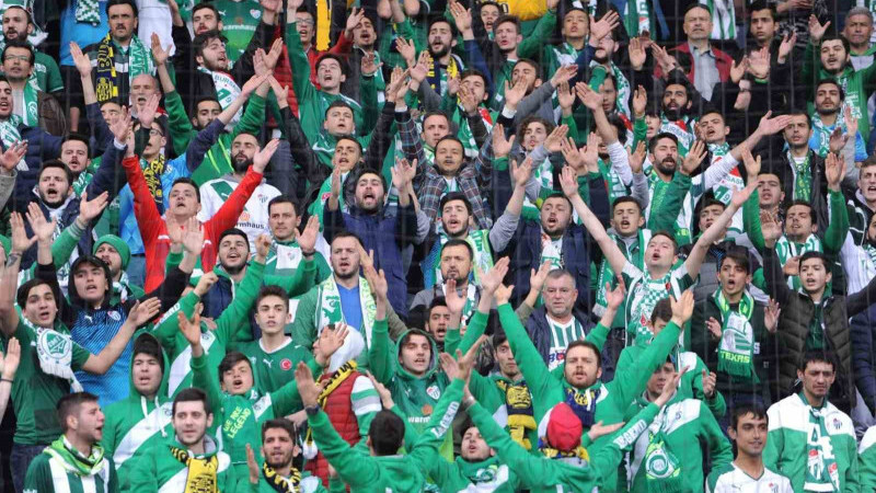 Bursaspor, taraftarını tesise davet etti   