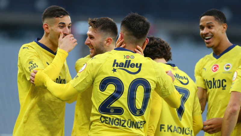 Cengiz Ünder coştu! Fenerbahçe 5'ledi      