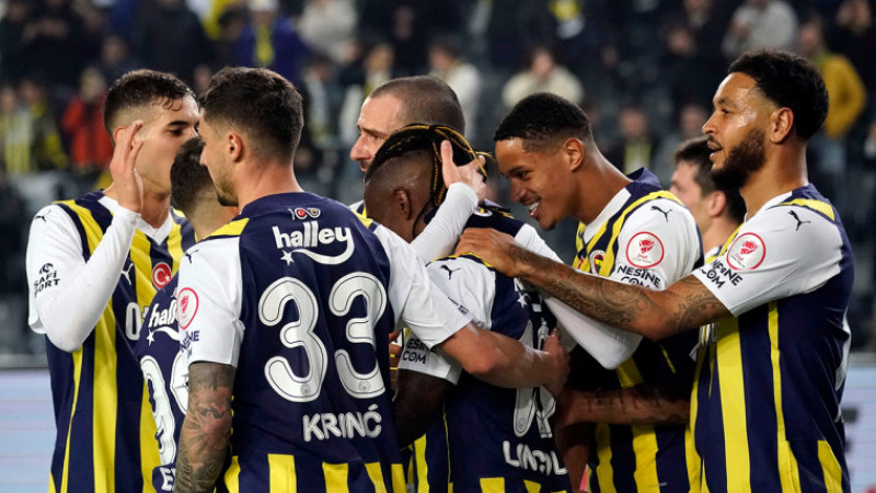 Fenerbahçe'den gol yağmuru! Batshuayi'nin gecesi!