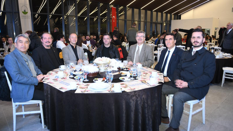 Başkan Dündar, Bal-Göç temsilcileriyle iftar yemeğinde buluştu