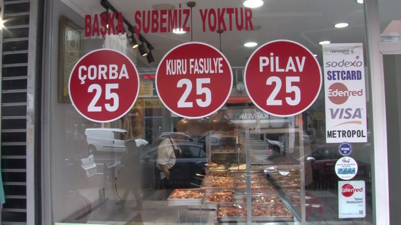 Üsküdar'da enflasyona meydan okuyan lokanta yoğun ilgi görüyor