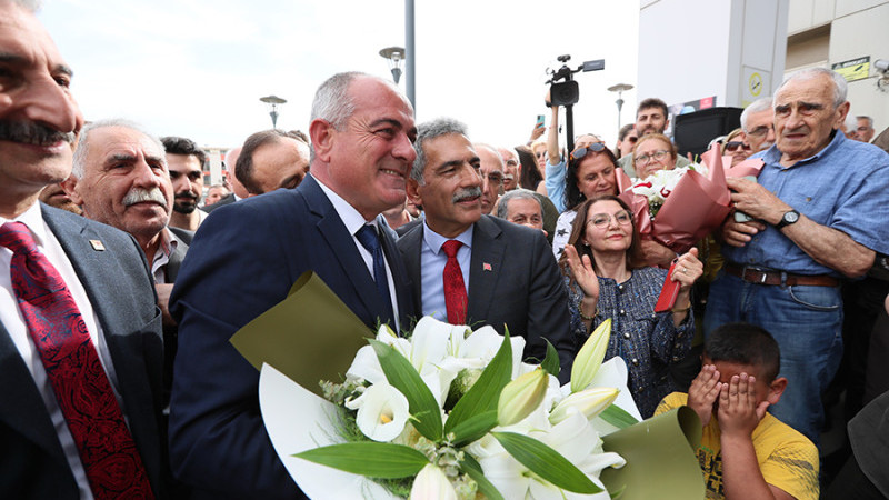 Gemlik Belediyesi’nde Şükrü Deviren Dönemi başladı