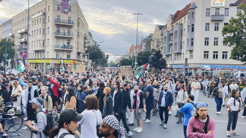İsrail'in Refah'a yönelik saldırıları Berlin'de protesto edildi