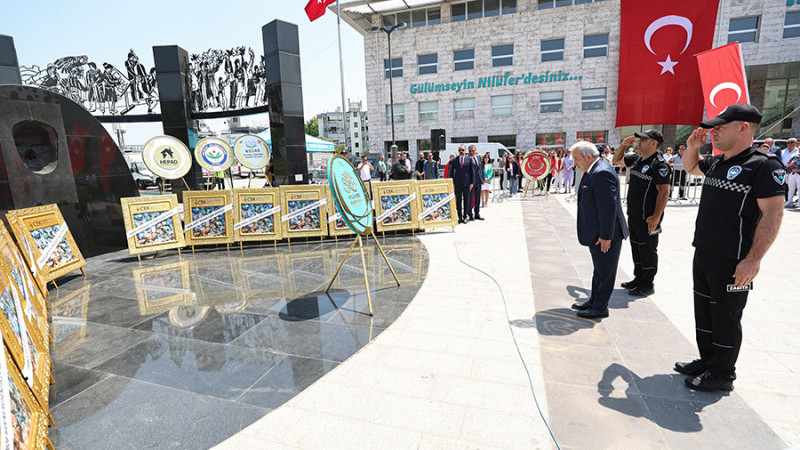 Nilüfer’de 19 Mayıs kutlamaları çelenk töreniyle başladı