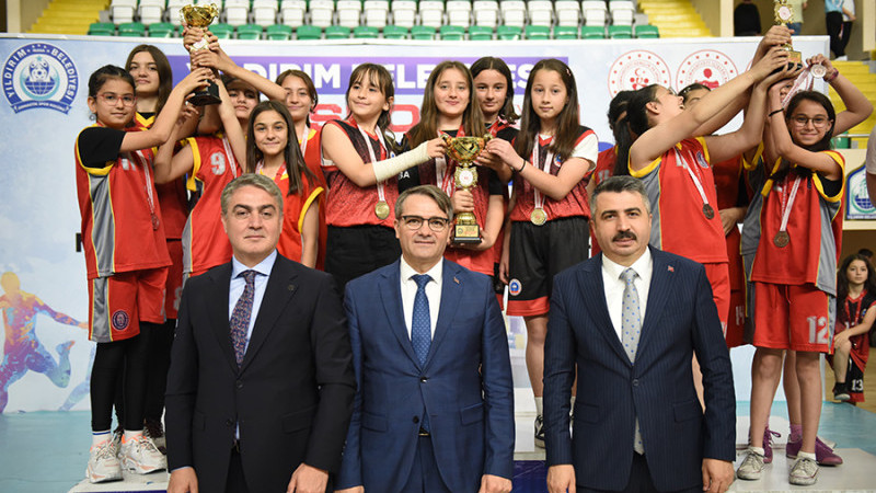 Okul sporları ilçe şenlikleri tamamlandı