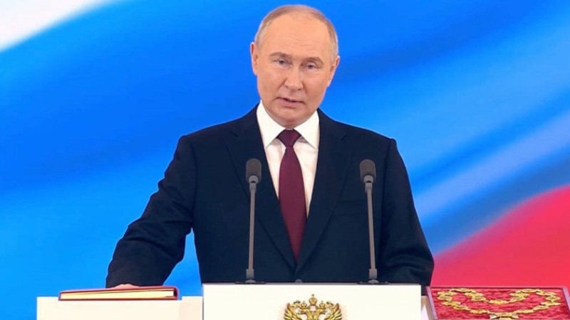 Putin, yemin ederek 5. dönemine başladı     
