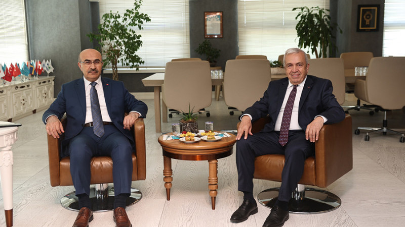 Vali Mahmut Demirtaş’tan Başkan Şadi Özdemir’e ziyaret 
