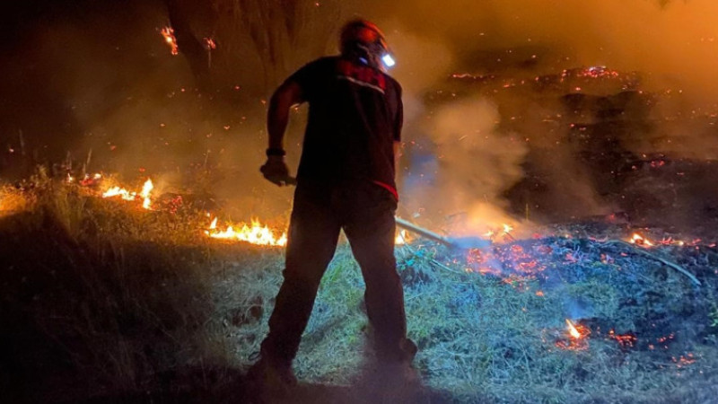 Denizli’de yangınla mücadele 21 saattir devam ediyor