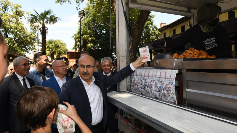 Osmangazi’de 15 Temmuz şehitleri için lokma ikramı 