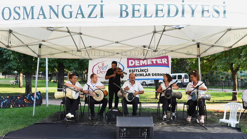 Kadınlar Osmangazi’de hem eğlendi hem de öğrendi