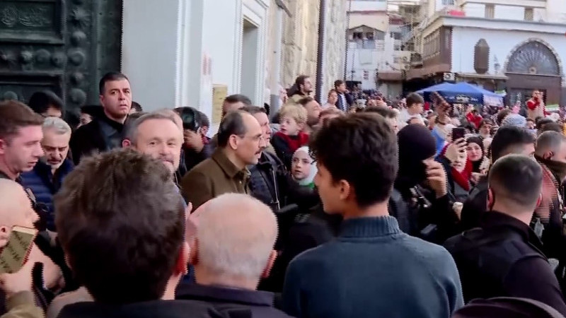 MİT Başkanı İbrahim Kalın Şam'da! Emevi Camii'nde namaz kıldı