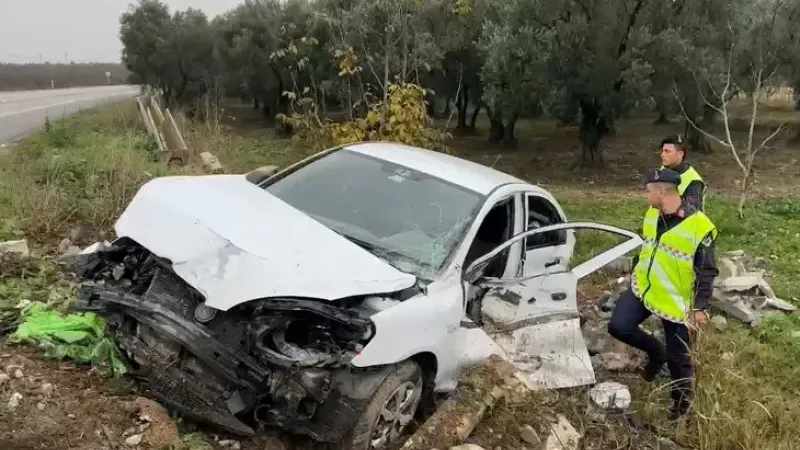 Bursa'da kontrolden çıkan araç dehşet saçtı!