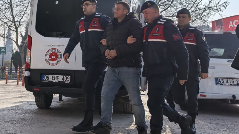 Bursa'da 13 yıl hapis cezası bulunan hırsız yakalandı!