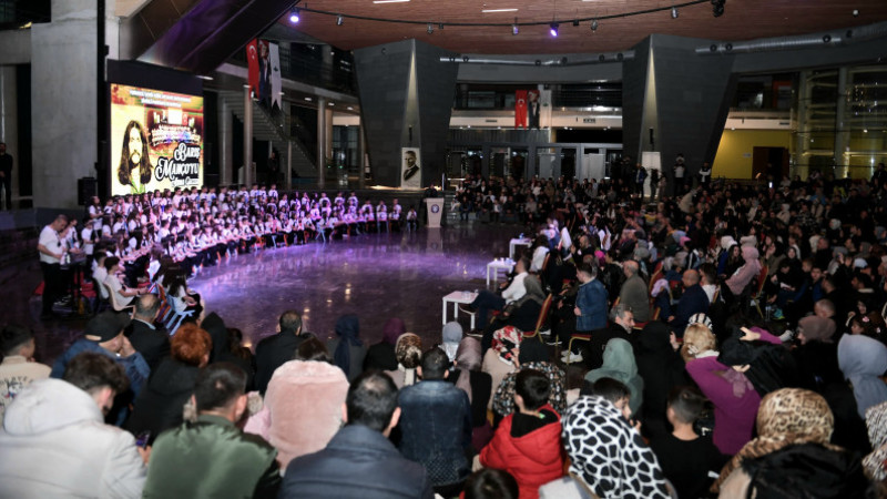 Barış Manço Osmangazi’de muhteşem konserle anıldı