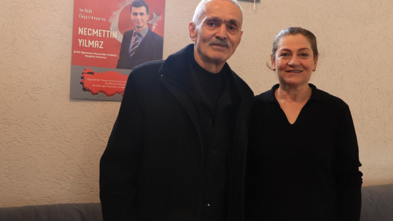 Öğretmeniyle 40 sene sonra Bursa'da bir araya geldi!