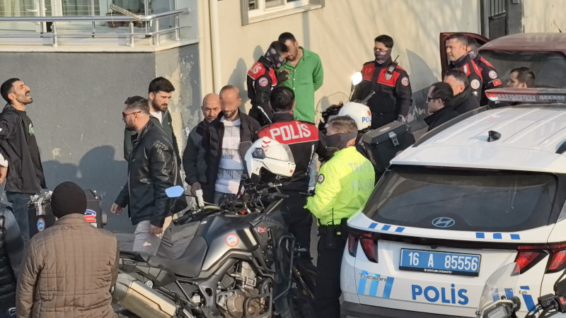 Polisin 'Dur' ihtarından kaçan otomobil, uyuşturucu yuvası çıktı