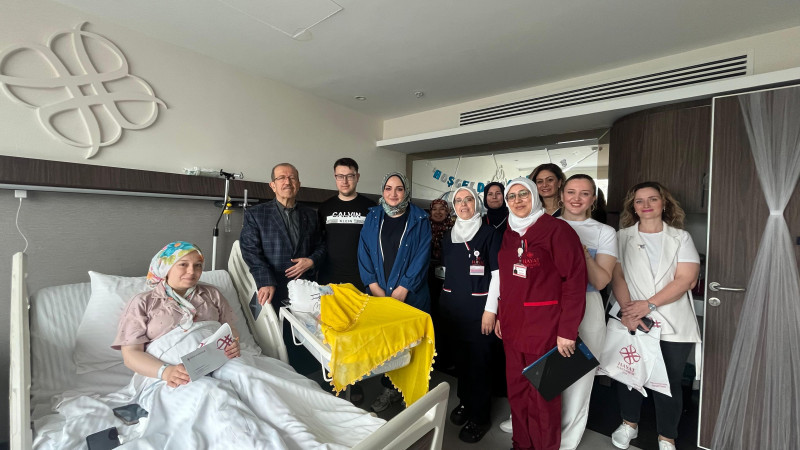 Hayat Hastanesi'nde Anneler  Günü kutlaması
