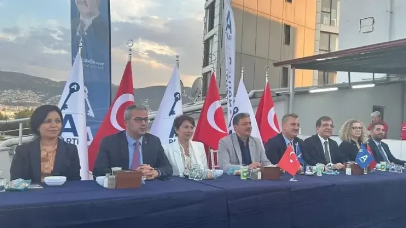 Anahtar Parti'den 4 genel başkan yardımcısıyla Bursa çıkartması!