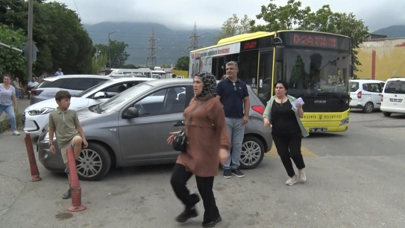Kahraman otobüs şoförü YKS öğrencilerinin hayatını böyle kurtardı