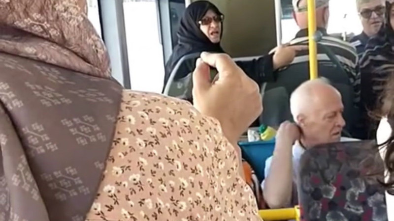 Otobüs şoföründen engelli vatandaşa tepki çeken davranış: 