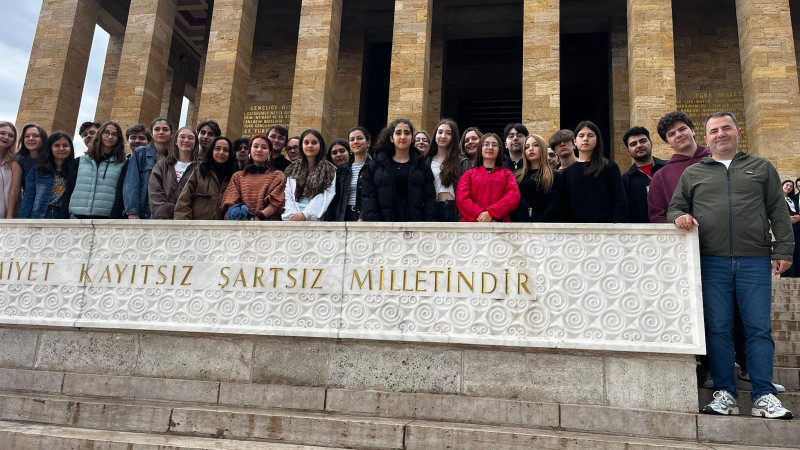 Nilüfer Gençlik Korosu başkentten ödülle döndü