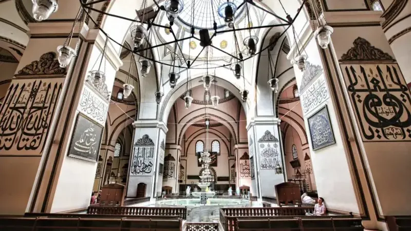 Ulu Cami'de sosyal medya tepkisi: Camiler gösteri değil ibadet yeridir