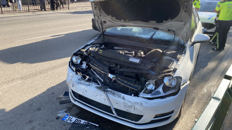 Bursa'da park uygulaması yapan polise otomobil çarptı