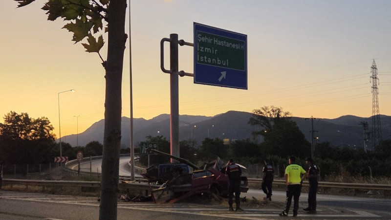 Bursa'da kontrolden çıktı! Bariyere girdi