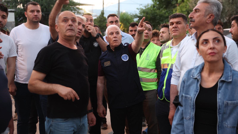 Başkan Bozbey’den yangın bölgesine ziyaret