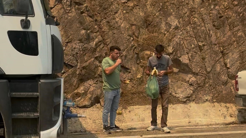 Yangından geriye kalan kahreden detay