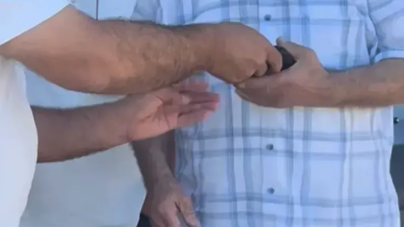 Yolcu koltuğunda buldu! Hiç düşünmeden teslim etti