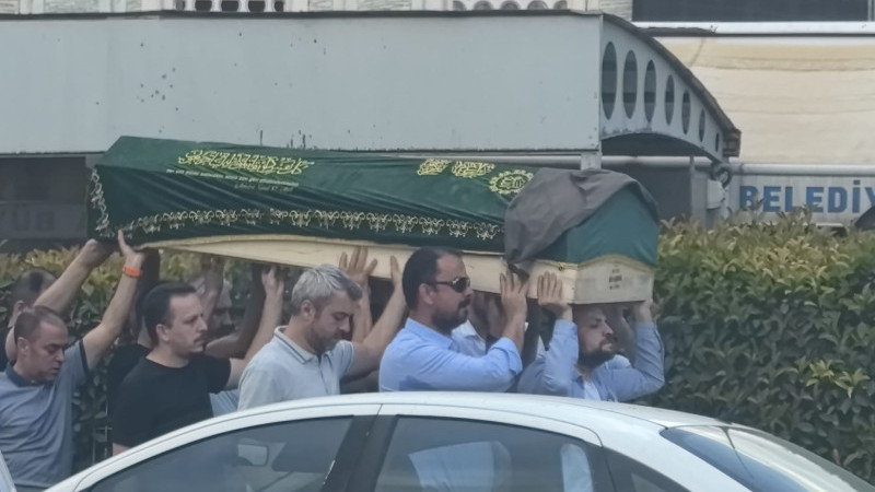 Gözyaşlarıyla uğurlandı: 4 yaşındaki Berra’nın havuz etkinliği kabusa döndü